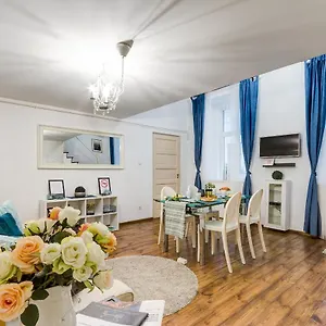  Apartament Beautiful At Basilica Węgry